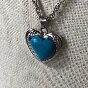 heart pendant necklace